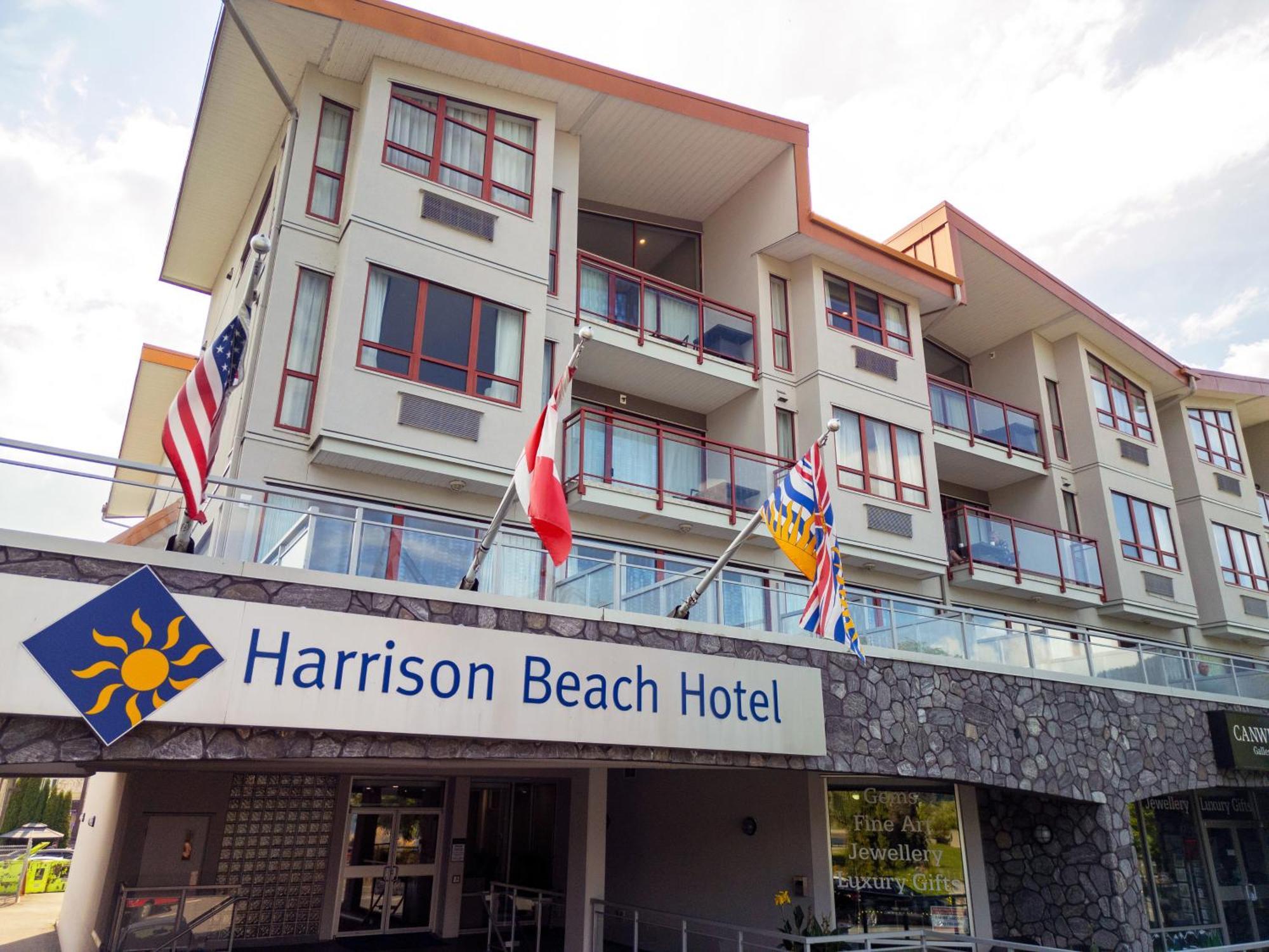 Harrison Beach Hotel Harrison Hot Springs Exterior photo